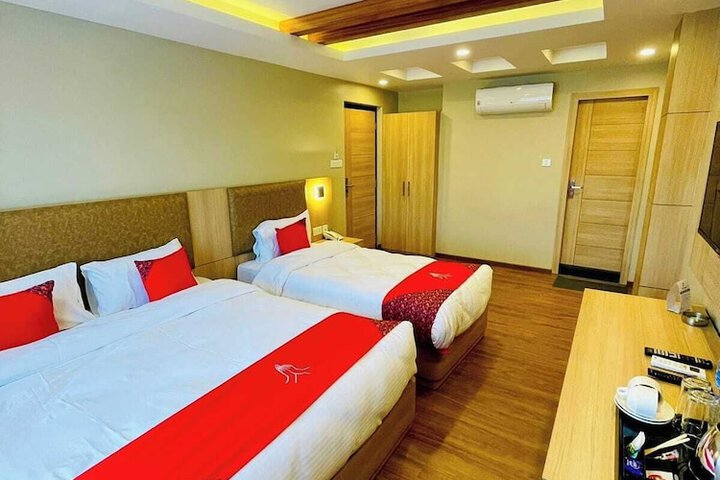 Room 6 of 24