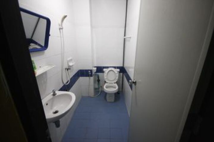 Room 5 of 47