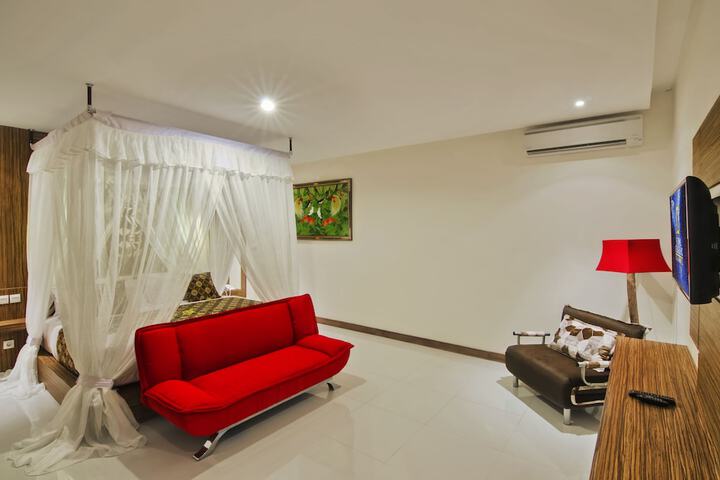 Room 8 of 62