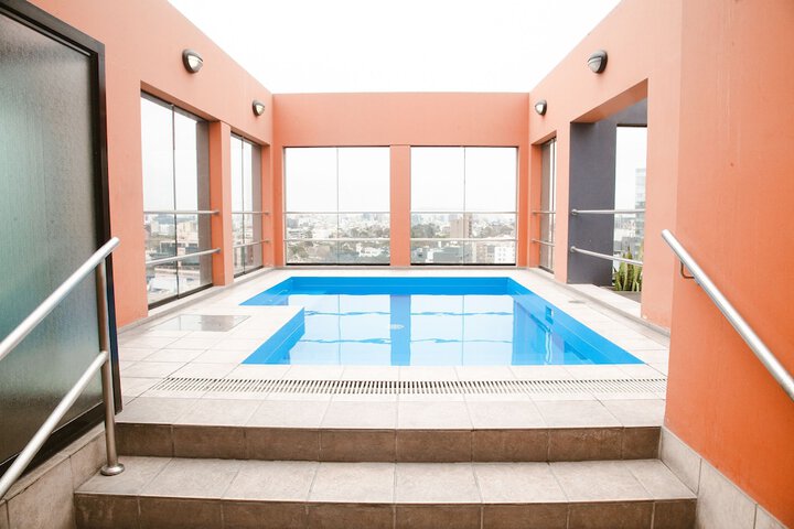 Pool 60 of 109