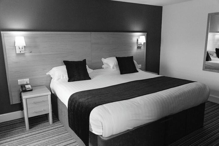 Room 34 of 62