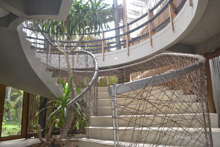 Hotel Interior 30 of 38