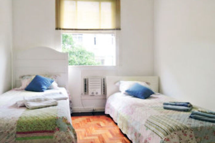 Room 8 of 36