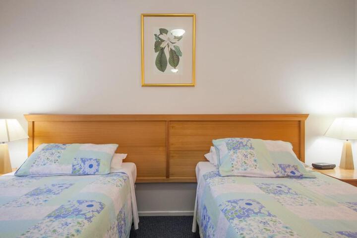Room 5 of 20