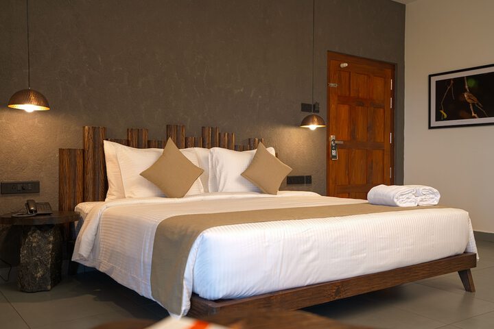 Room 5 of 43