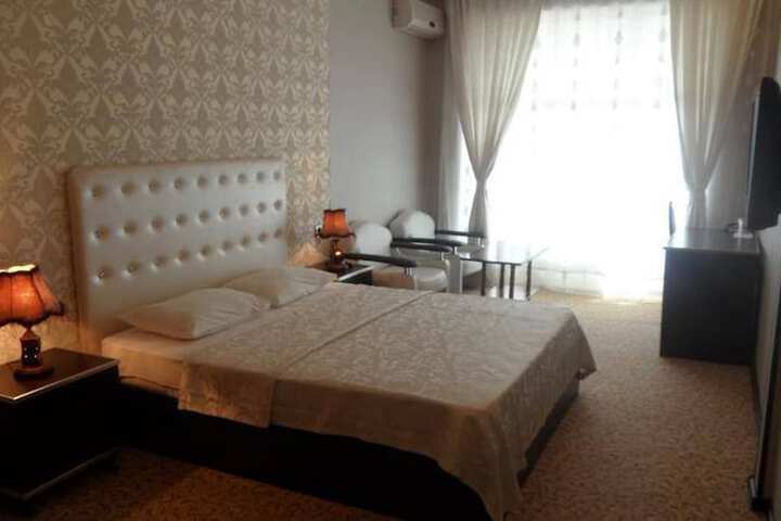 Room 14 of 26