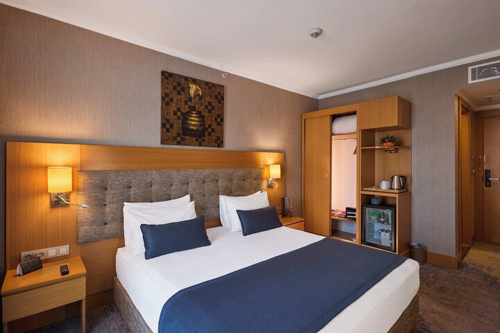 Room 15 of 47