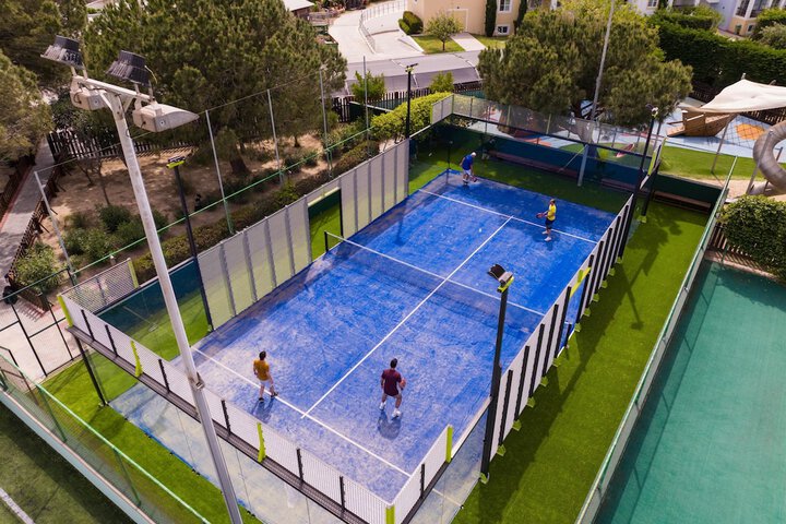 Pool 103 of 245