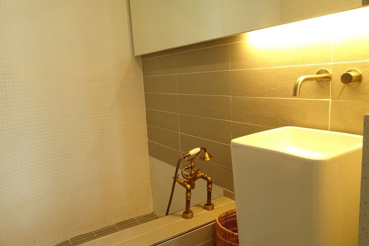 Room 163 of 219