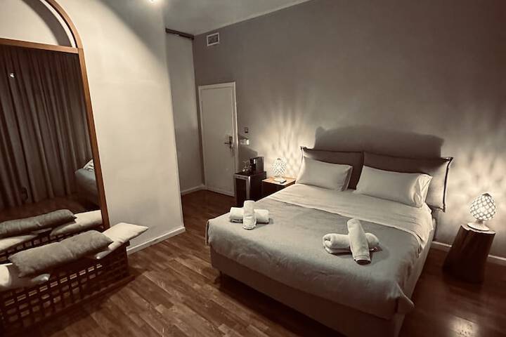 Room 7 of 37