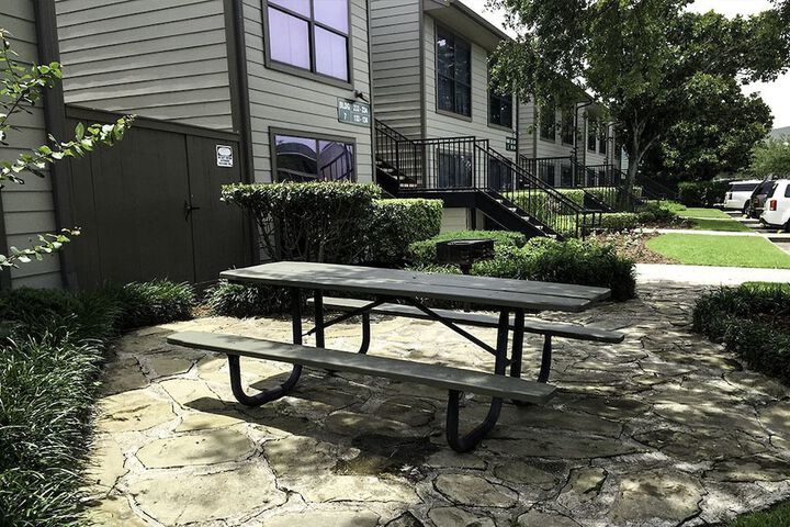 Property Grounds 35 of 43