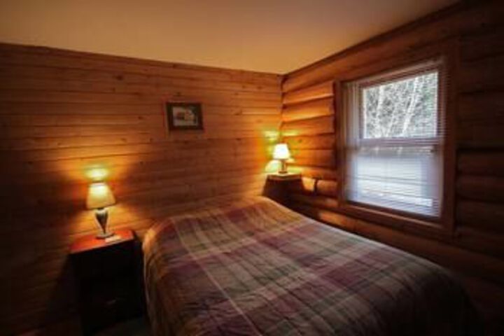 Room 13 of 27