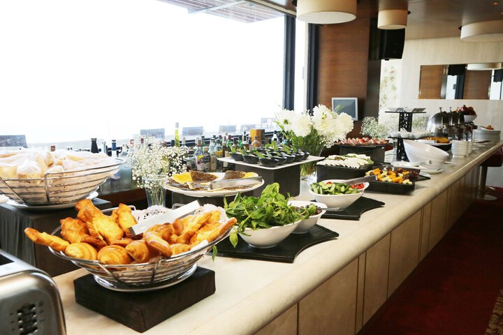 Dining 64 of 81