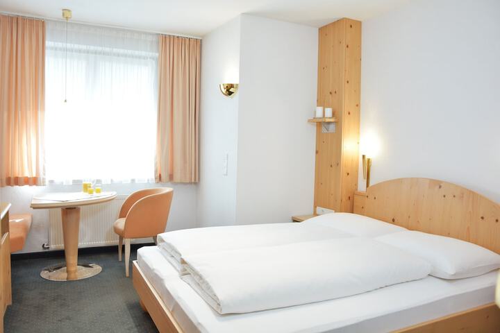 Room 5 of 55