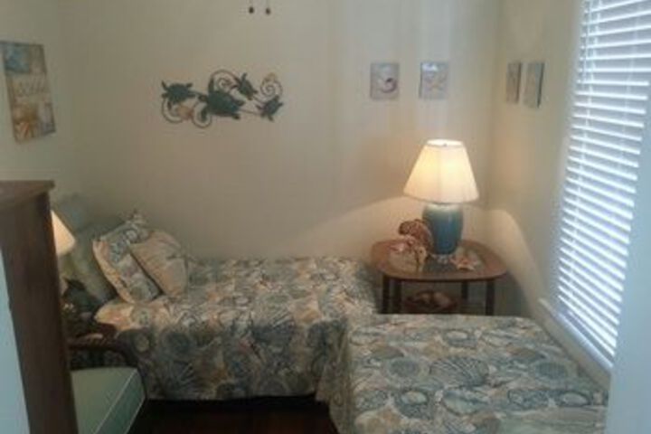 Room 30 of 165