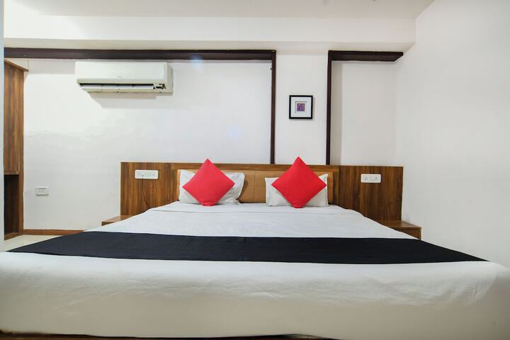 Room 3 of 29