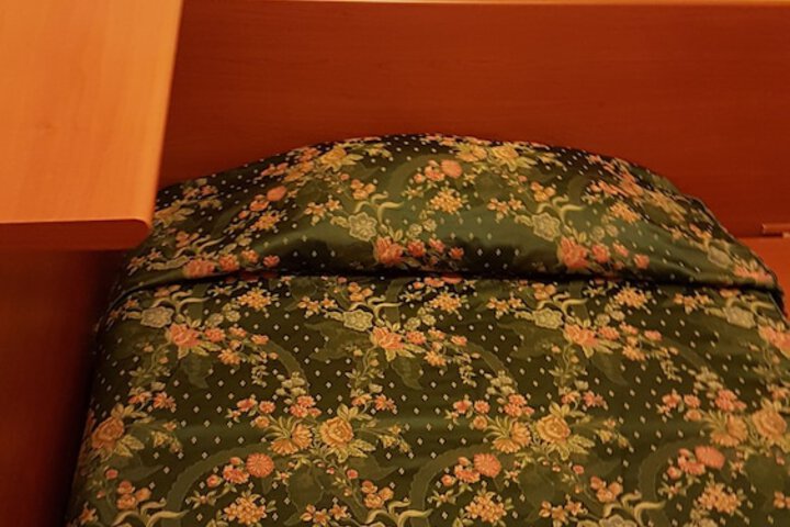 Room 7 of 28