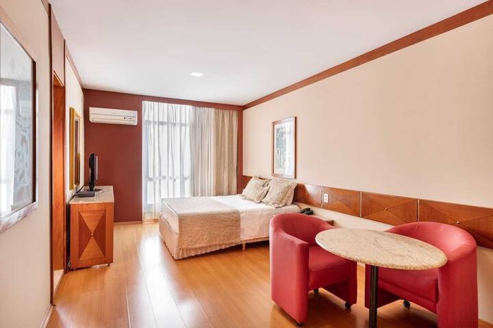 Room 21 of 36