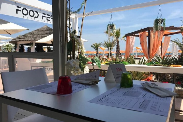 Dining Photos