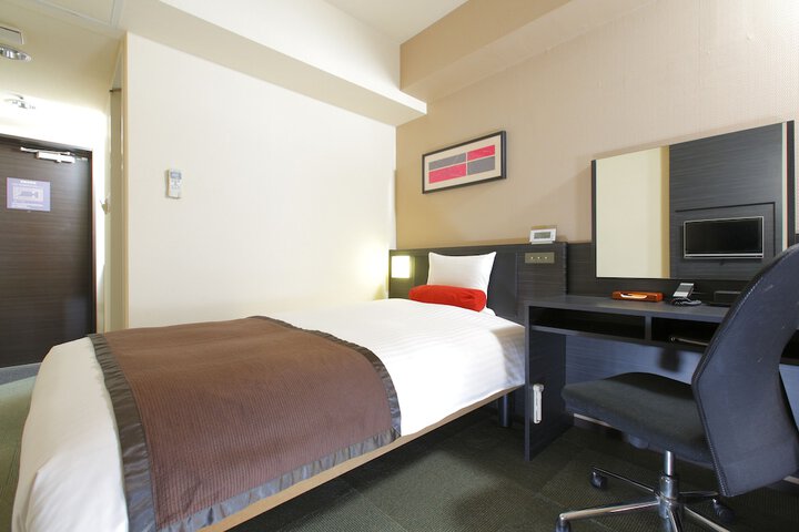 Room 13 of 53