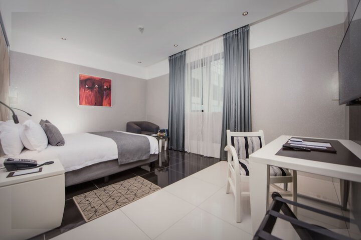 Room 19 of 53