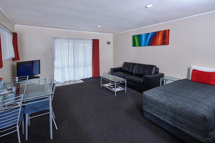 Room 25 of 57