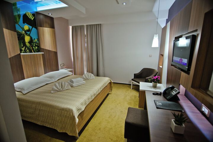 Room 20 of 40
