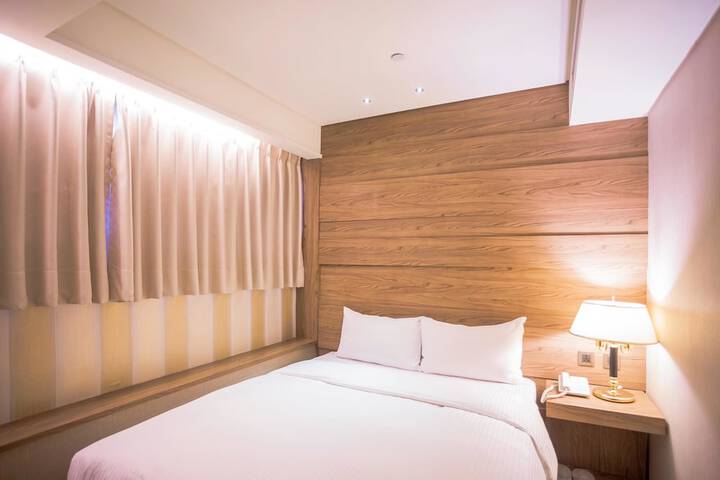 Room 7 of 36
