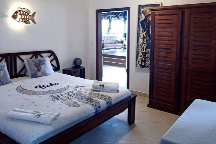 Room 4 of 84
