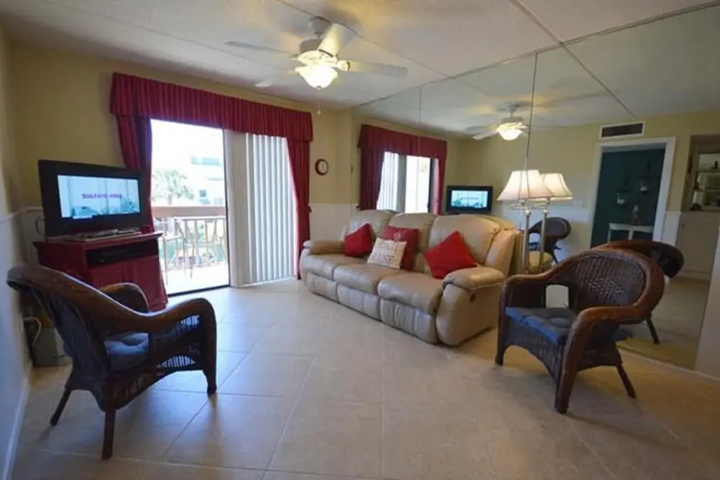 Room 5 of 19