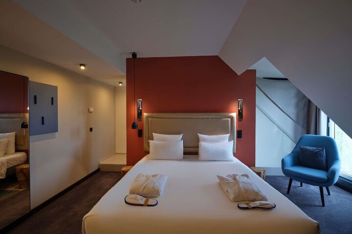Room 39 of 145