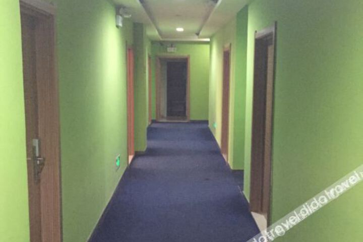 Hotel Interior 10 of 16
