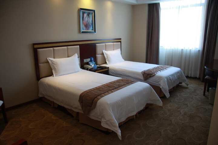 Room 17 of 42