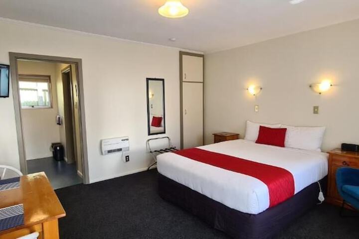 Room 19 of 52