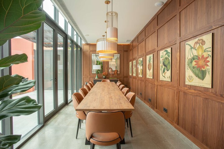 Business Center 60 of 67
