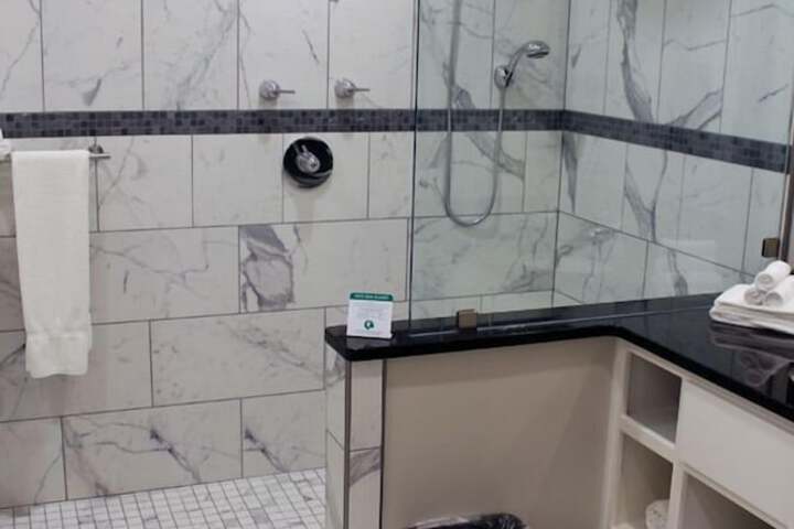 Bathroom shower