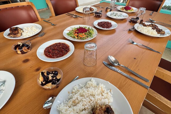 Dining 20 of 34
