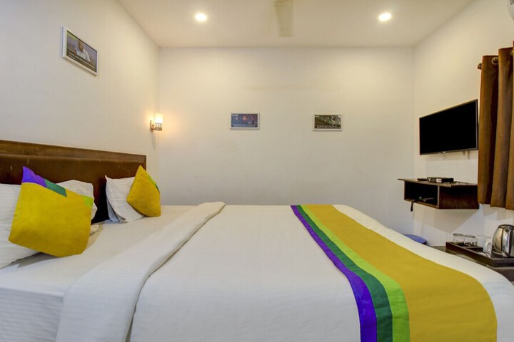 Room 7 of 37