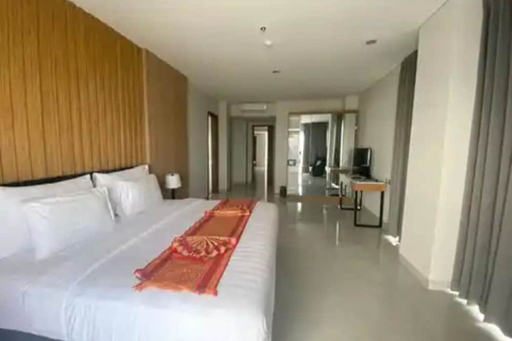 Room 16 of 73