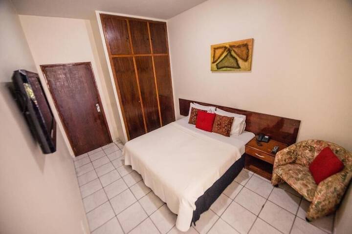 Room 11 of 26
