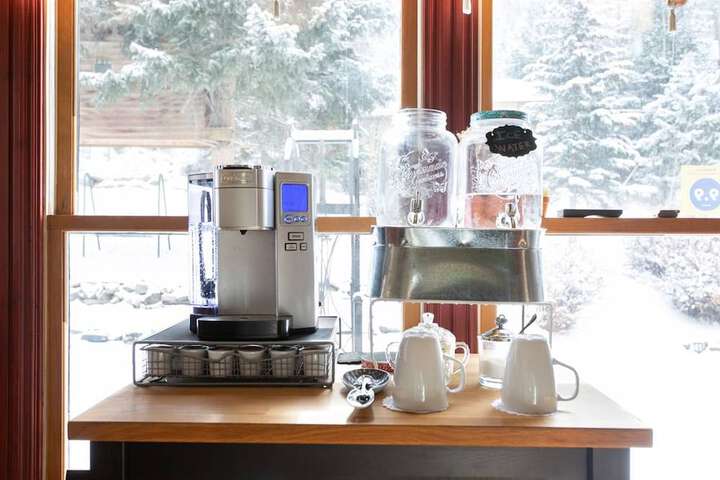 Breakfast/Coffee Service 47 of 92