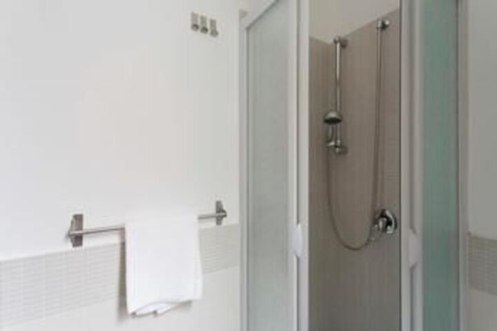 Room 2 of 11