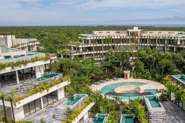 Hotel 155 of 179