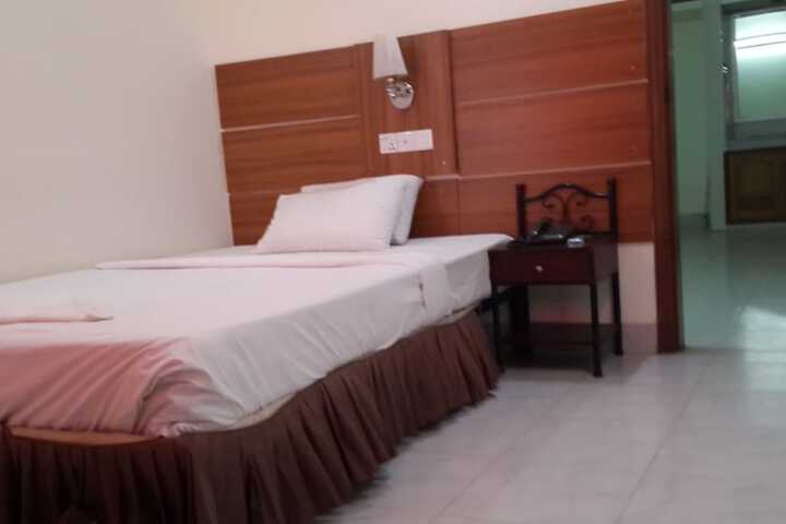 Room 9 of 47
