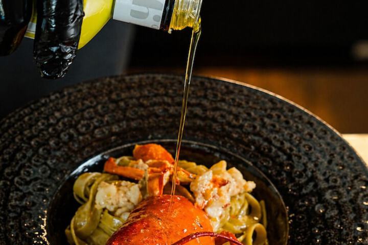 Dining 89 of 131