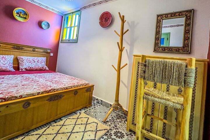 Room 7 of 14