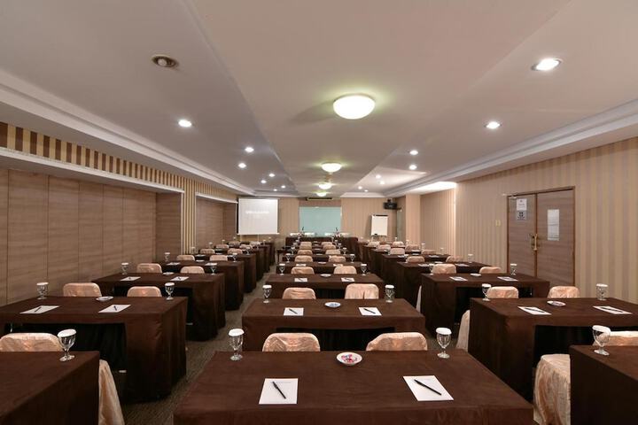 Meeting 32 of 37