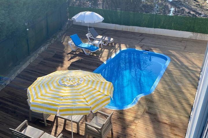 Pool 29 of 48