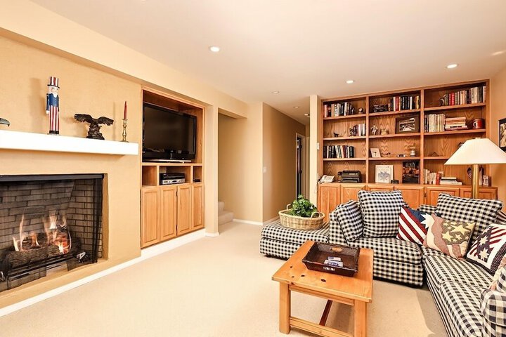 Room 14 of 36