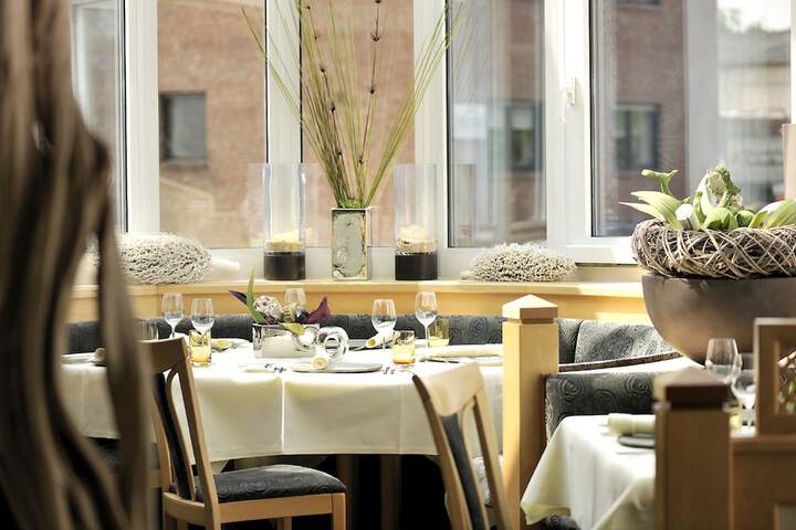 Dining Photos